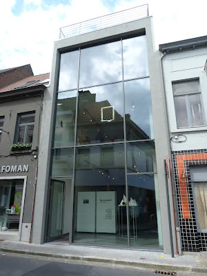 Light Cube Art Gallery